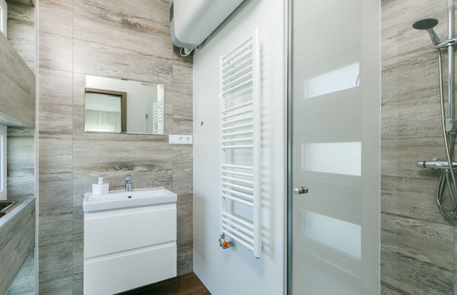 2 bedroom Apartment in Balatonszárszó with garden - Photo 10