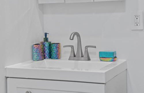 Hoboken Hideaway - Walk to Transit - 15 Mins to NYC - Foto 34