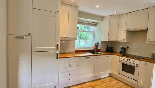 Charming 3/4 bedroom semi-detached cottage. - Foto 5