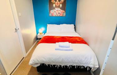 Pristine 2B Guest house near Luton Airport, L&D Hospital, Whipsnade Zoo & Leagrave Train Stn, Contractors - Foto 4