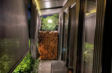 TINY-HOUSE mit Alpen- Stadt- und Poolblick , WLAN - Foto 17