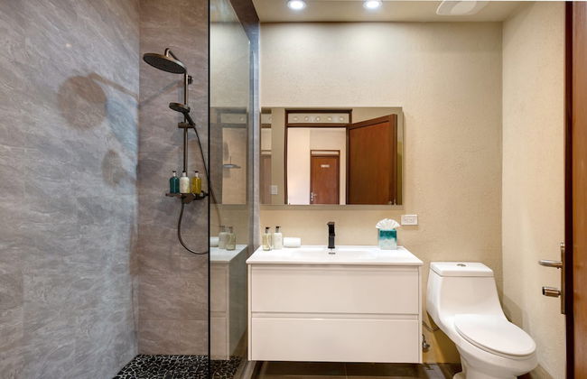 6 BR Villa With Concierge Amenities Pool - Foto 41