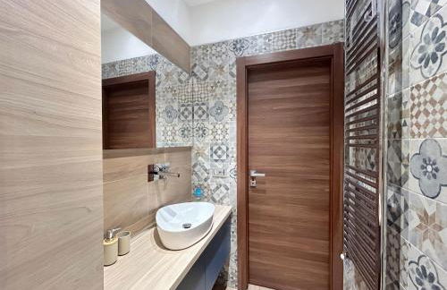 R39 Elegant Apartment with Private Parking - Foto 10