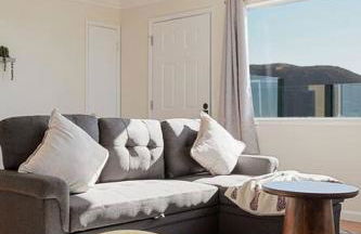 Mountain View 2BR Retreat with Private Deck - Foto 33