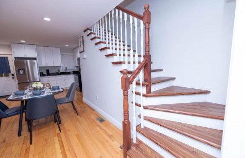 Modern Luxury Home With Fireplace & Game-Room - Foto 15