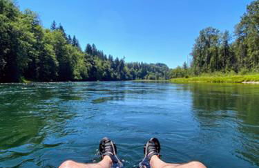 Tranquil Riverfront Retreat - Foto 59