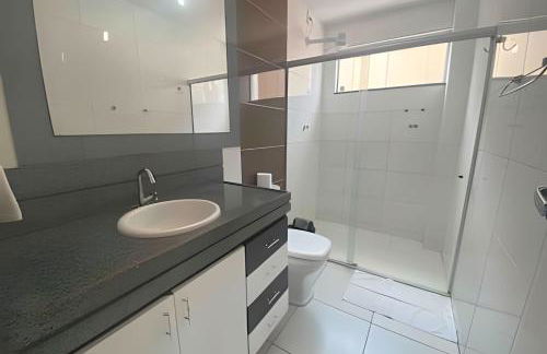 Próx a orla, 14 pessoas, ar condicionado e garagem - Foto 33