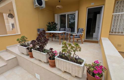 Tu lugar feliz al lado del mar - Foto 1