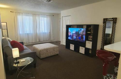 2 bed 2 bath downtown vegas near the strip - Foto 42