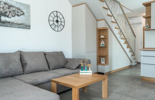 Holiday house Lumina - outdoor swimming pool, 4 bedrooms, WIFI - Foto 8