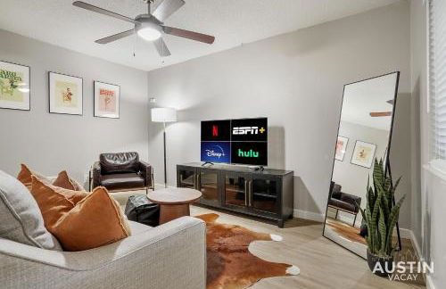 Amenity Heavy Serene Apt in Convenient Location - Photo 1