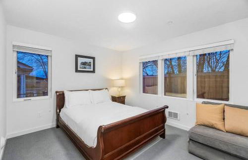 The Sweetest Hideaway - 81 Walkscore! - Foto 27