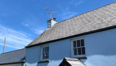 Family-friendly cottage - walk to stunning beach - Foto 3