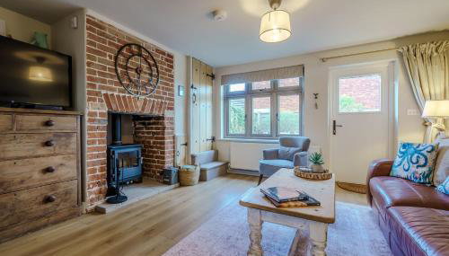 Salty Dogs, Dog Friendly Cottage, 2 Mins from Winterton Beach - Foto 1