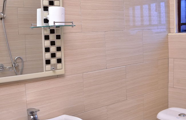 Stunning 2-bed Apartment in Namugongo Town Kampala - Foto 9