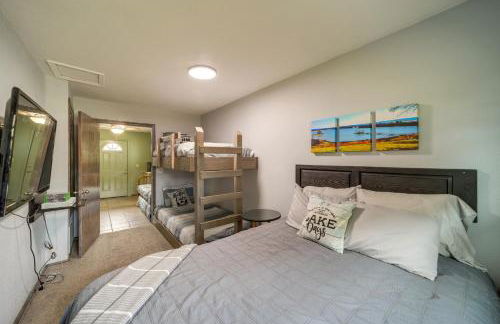 Lakefront Eufaula Cabin with Fire Pit and Private Dock - Foto 24