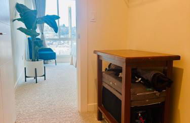 Luxe & Bright Gem - Prime Location, Roof Deck, View - Foto 42