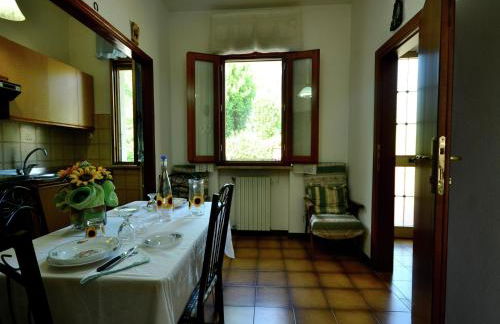 Sunlit Home With Pool - Foto 68