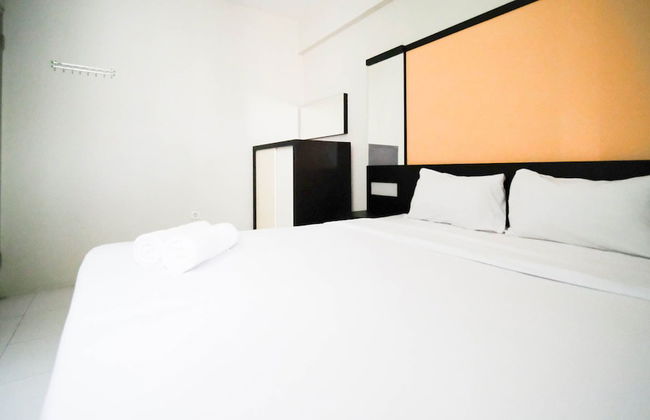 Simple And Homey 2Br At Dian Regency Apartment - Photo 7