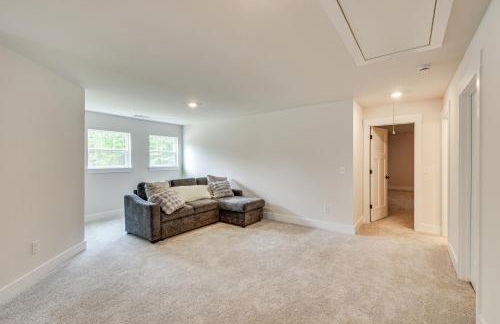 5 Mi to Memorial Stadium and Beach Modern Townhome - Foto 19