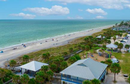 Minutes to Manasota Beach 2 King Beds Fenced yard Pets Welcome - Foto 1