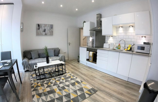 Harwoods Road Watford Apartments - Foto 15