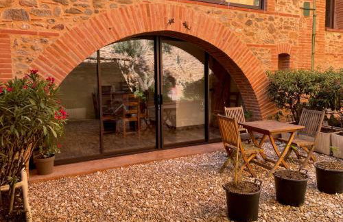 El pati català - Foto 1