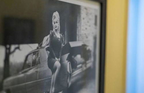 Hillside Hot Tub Hideaway! King Bed / Fire Pit - Foto 26