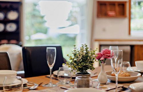 3 Bed in Cemmaes 93080 - Photo 6