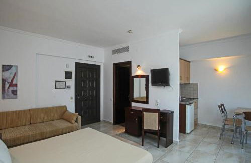 Naias Beach Hotel - Foto 55