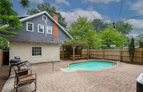 Massive 6 bedroom home with a Pool - Foto 1