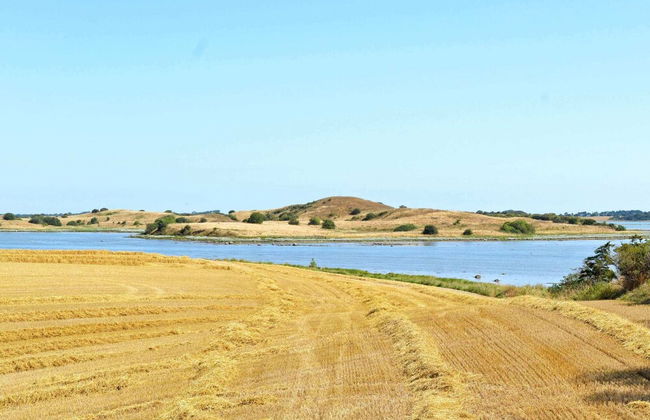 6 Person Holiday Home in Martofte - Photo 23