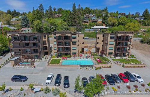Breezy Lake Chelan Condo with Pool and Hot Tub Access! - Foto 22