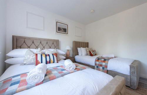 Stunning 5 bedroom detached house in Hornchurch - Foto 4