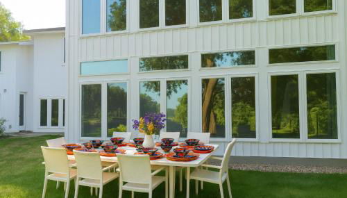 Stunning Lakeside Townhouse near Gillette Stadium Summer 2026 - Foto 3, Garden, Garden view