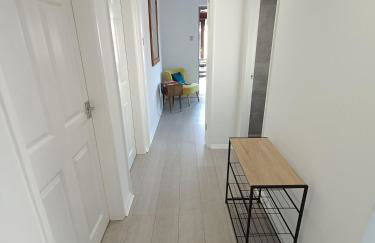 Alton Towers & Foxtail Barns & Oak Barns & Peak District - Foto 20