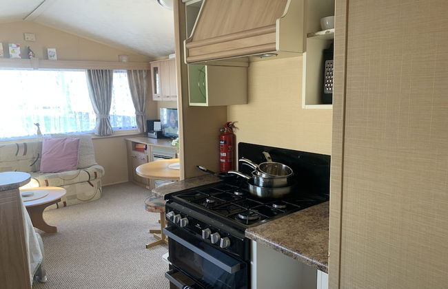 Lovely 2 Bed Chalet in Clacton-on-sea - Foto 7