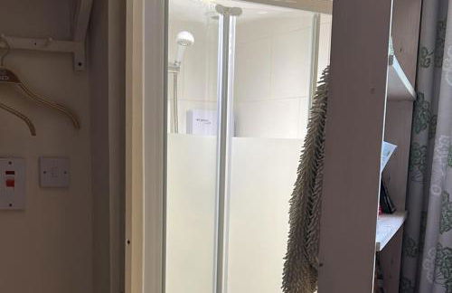 1 Bedroom -Sleeps 3-Dog friendly-Garden-Riverside - Photo 7