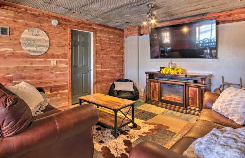 Lakefront Gem with Screened Porch and Game Room! - Foto 26