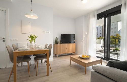 New cozy 2-bedroom apartment in Estepona center - Photo 4