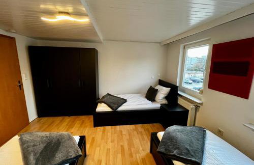 OhPardon! GAILDORF - Monteurwohnung im DG, Einzelbetten, Garten - Foto 9