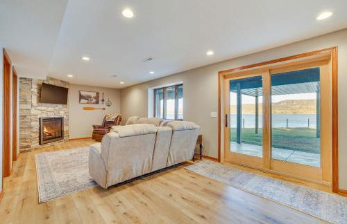 Dock and Views Waterfront Home in Wabasha! - Foto 18