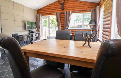 The Fallows - Photo 7