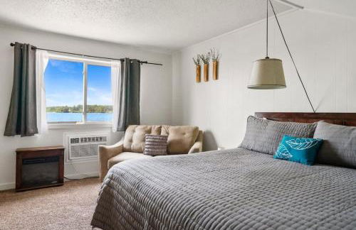 Fife Lake Lodge Multi-Level Lake View King Suite - Foto 2