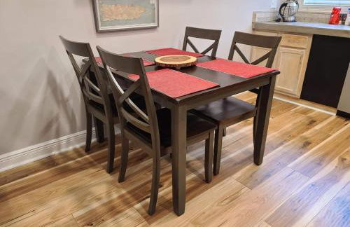 Great Spot near LSU and Mike the tiger - Foto 15