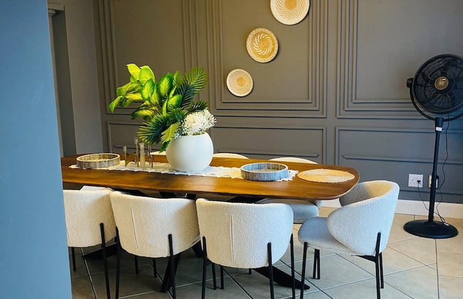 Or Tambo Airport Holiday Home - Foto 33