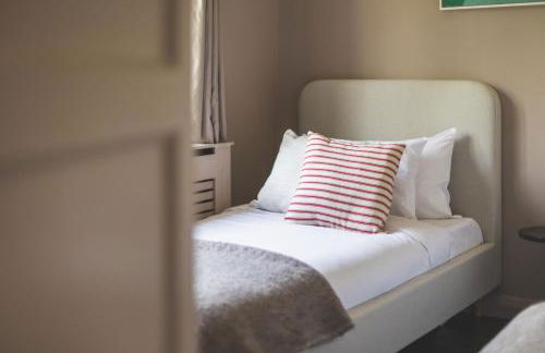 Spacious 3BR Home Huge Garden Free Parking - Foto 26