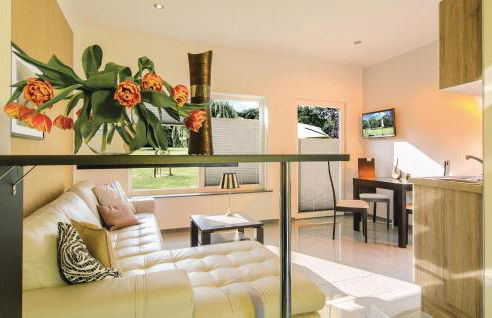 Cozy Home In Pinnow With Kitchenette - Foto 8