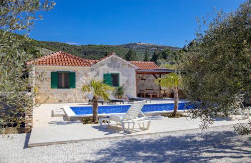 Family friendly house with a swimming pool Postira - Brac - 19563 - Photo 3