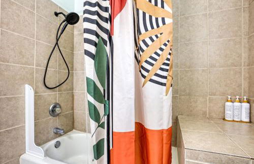 Prime Location - Stylish 2BR Minutes to Downtown - Foto 16